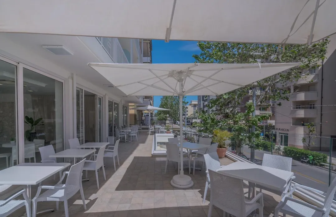 Hotel Constellation-1
