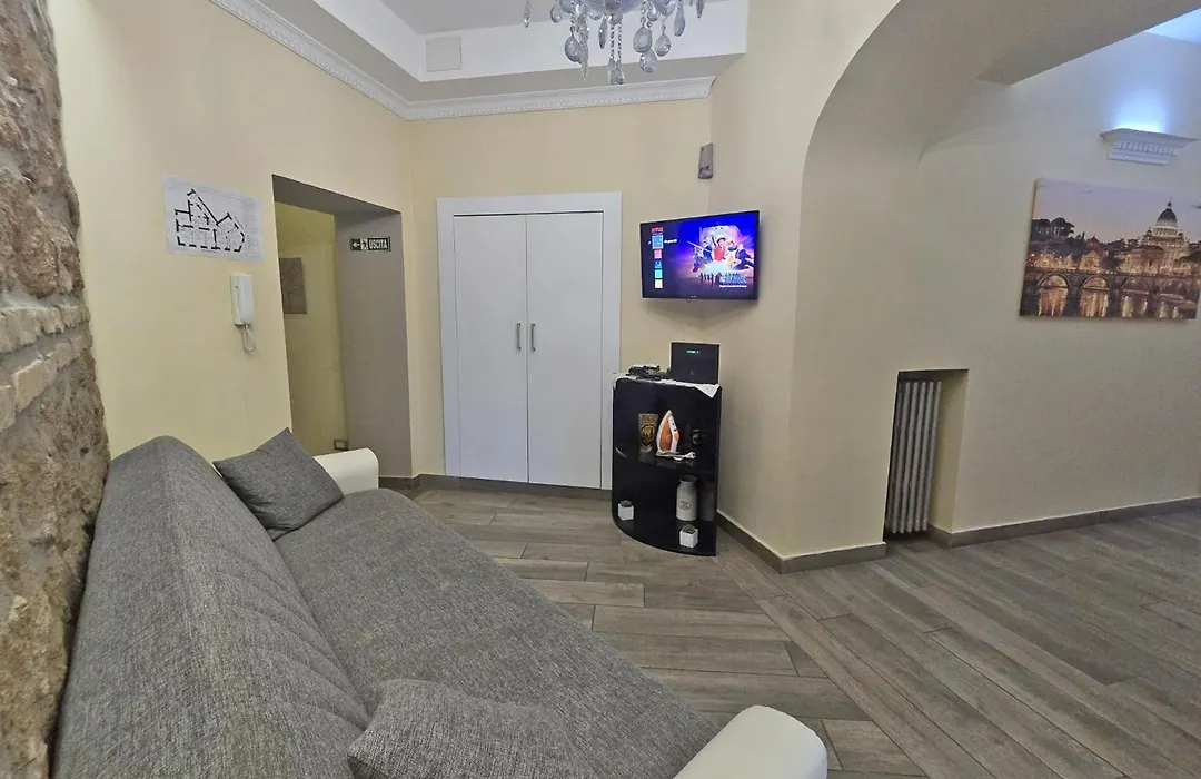Giulya Guesthouse Hospety Group-1