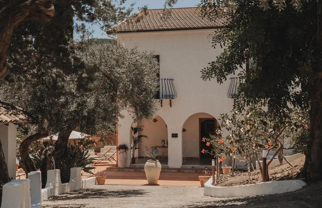 Villa Totò Resort-1