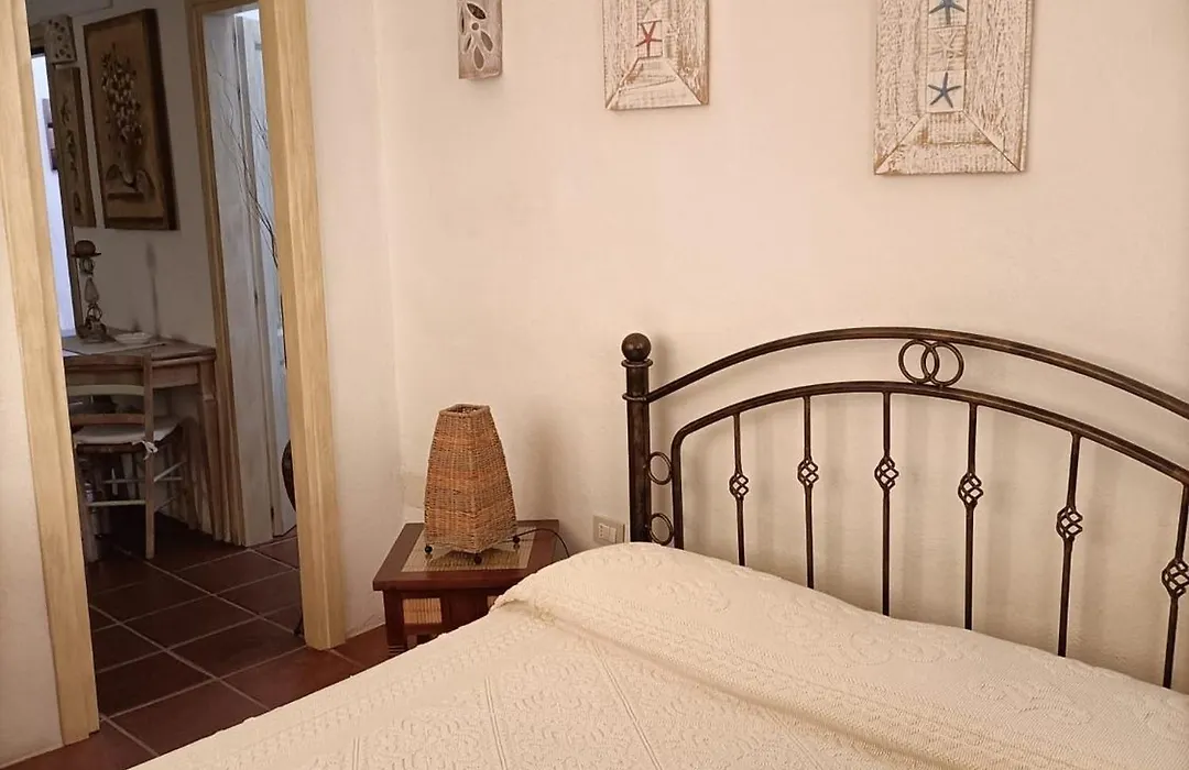 Affitta camere e appartamenti da Gigi e Antonella-1