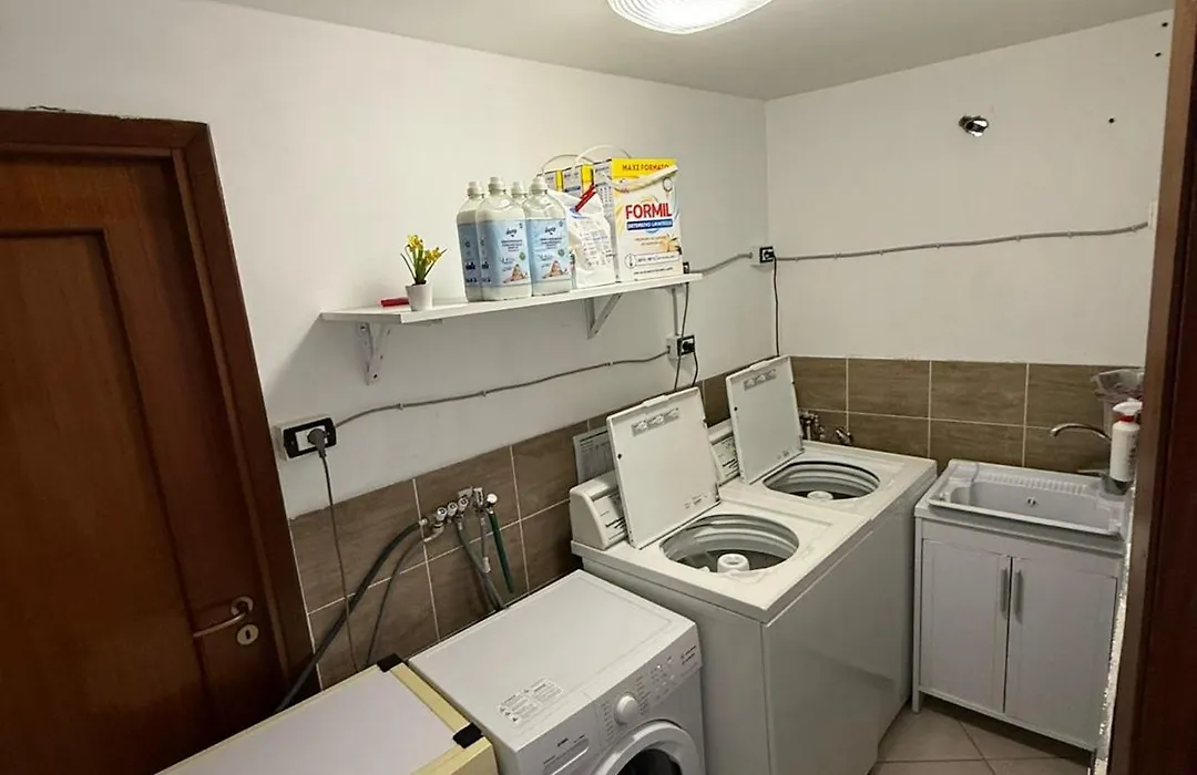 Royal Playa Suite And Apartament -Private Parking- Self Chek Out-1