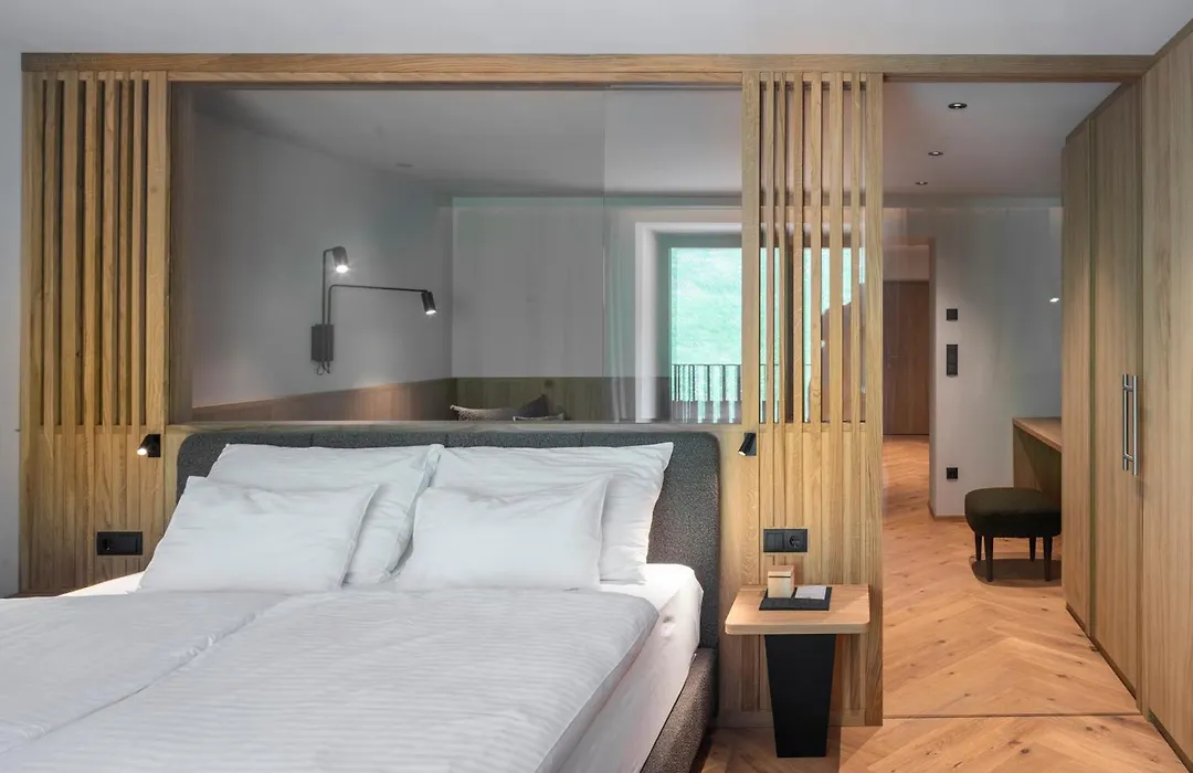 Hotel Gampen-1