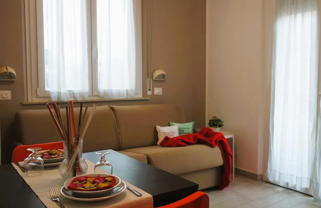 Hotel Iride Apartments & Rooms- Ideale Per Famiglie E Coppie-1