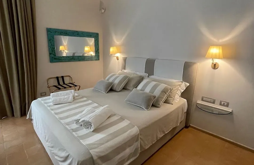 Giardini Calce - Luxury Rooms-1