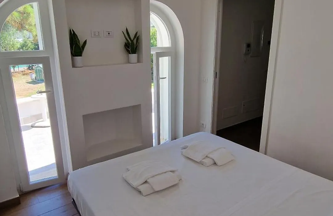 Villa Epi-1