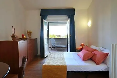 Holiday House Aurora-1