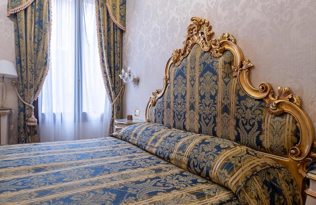 Casa Pisani Canal-1