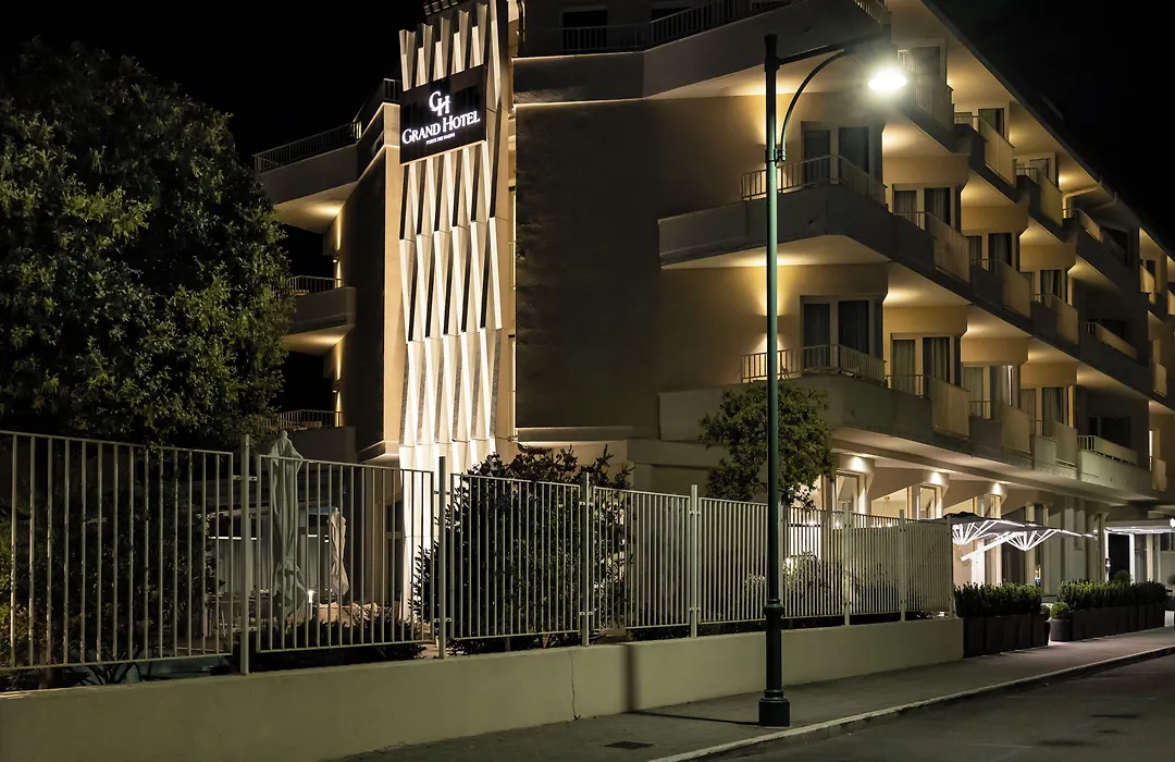 Grand Hotel-1