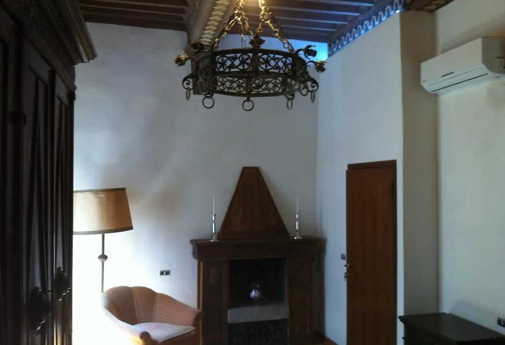 Camere D'Epoca Siena-1