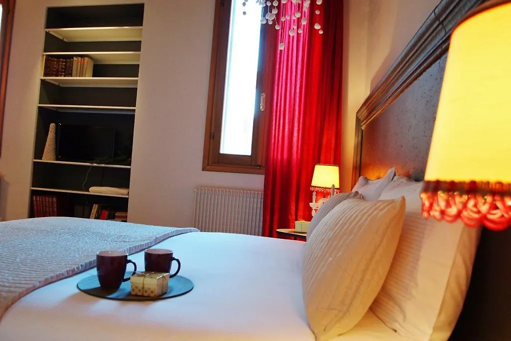 Avogari B&B-1
