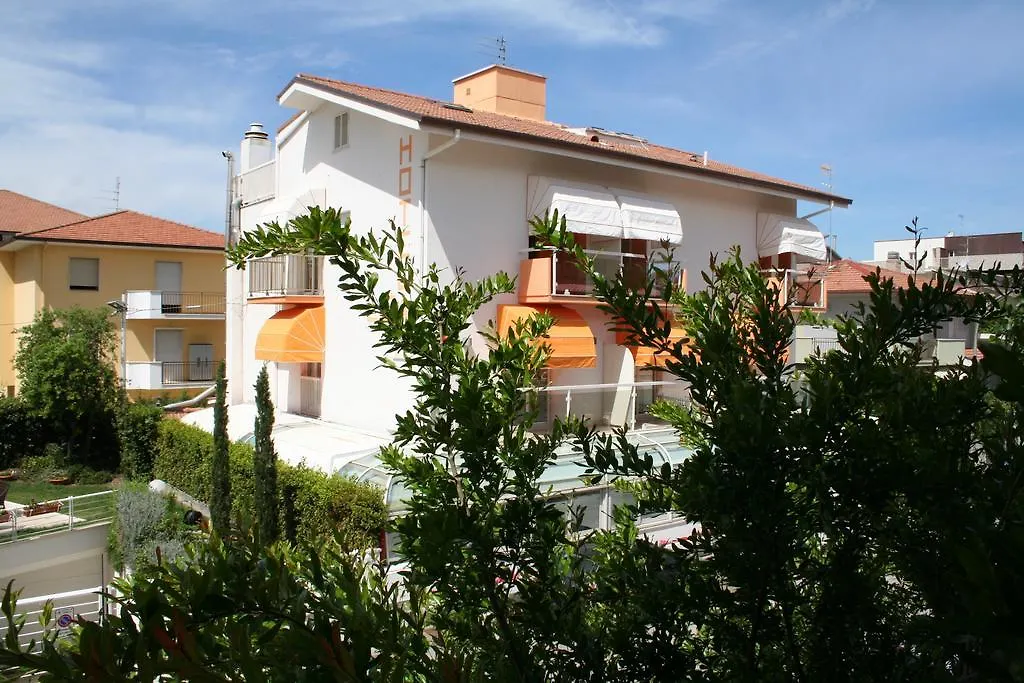 Hotel Lisa-1