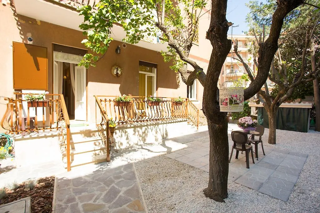 Casa Lollobrigida-1