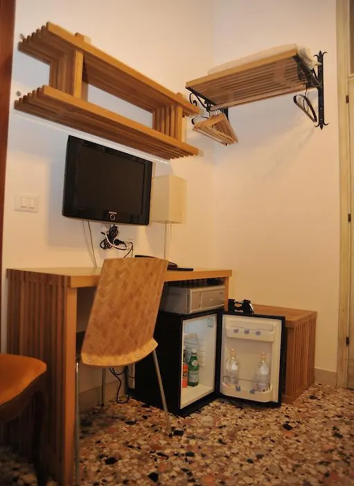 3C B&B-1