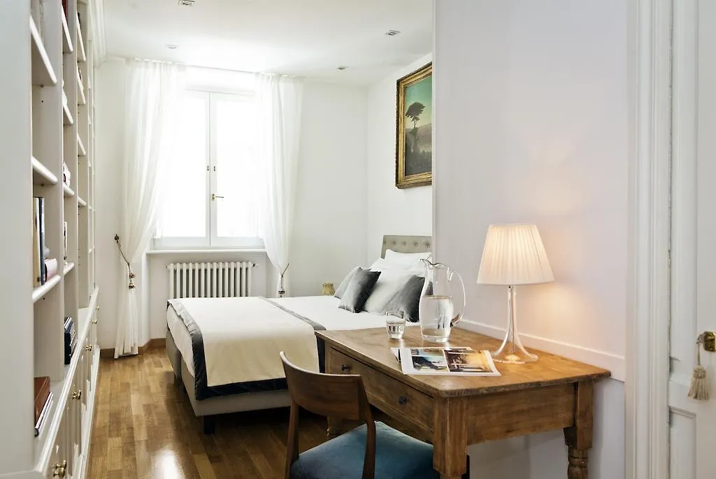 Garibaldi Suites Piazza Di Spagna-1