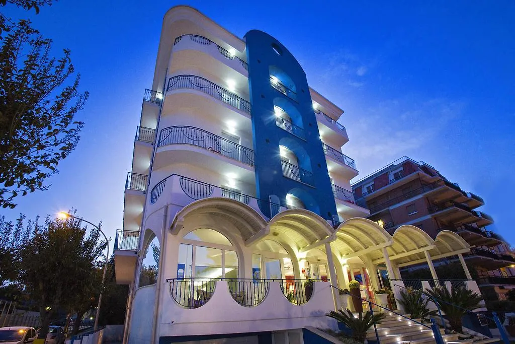 Hotel Ambassador-1