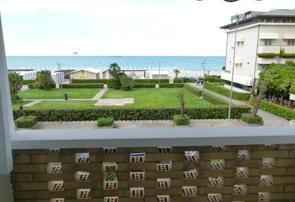 Hotel Paradise-1