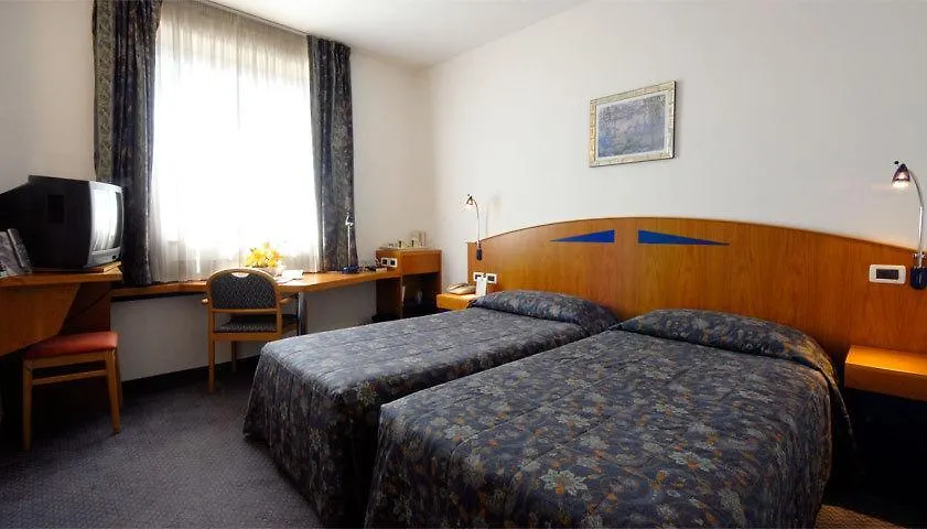 Maggiora Hotel-1