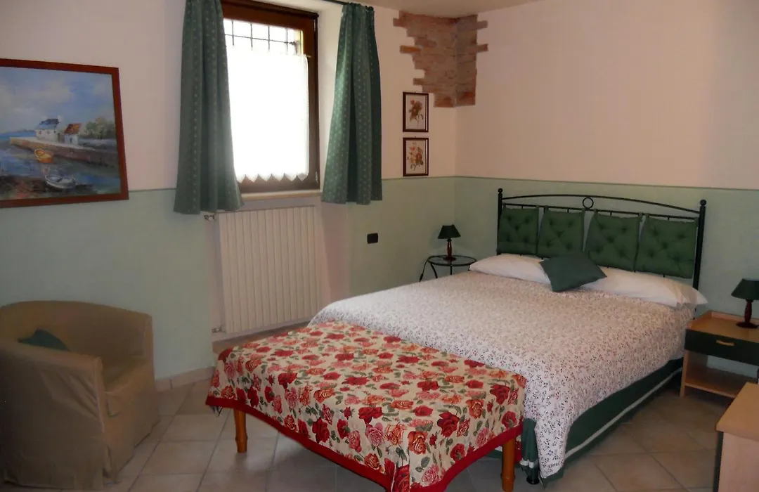 B&B Renzano Bedrooms-1
