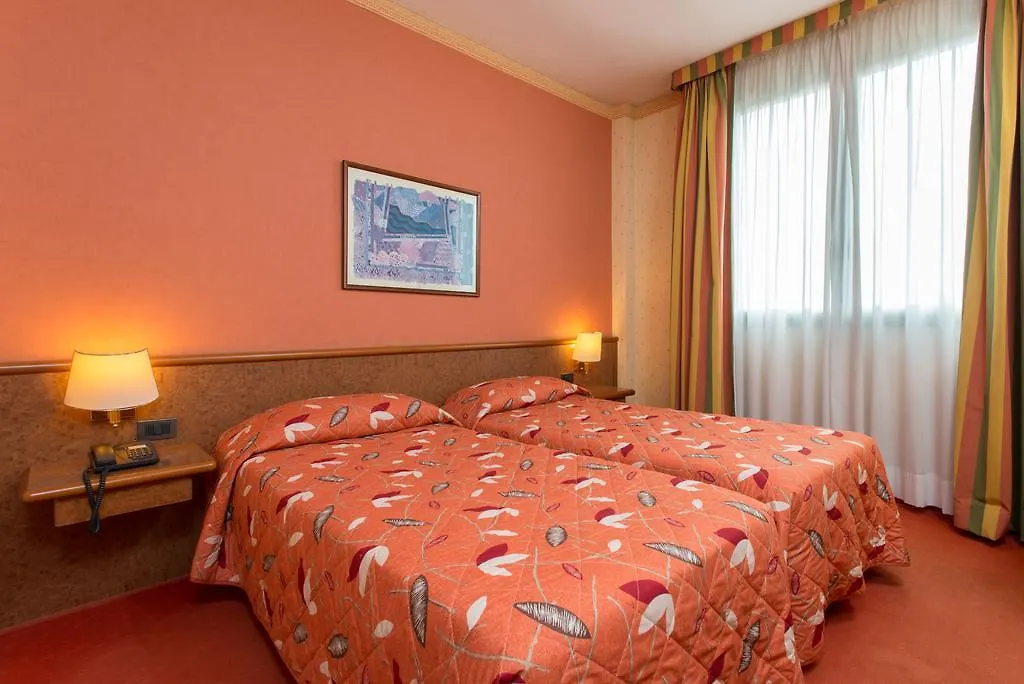 Meditur Hotel Pomezia-1