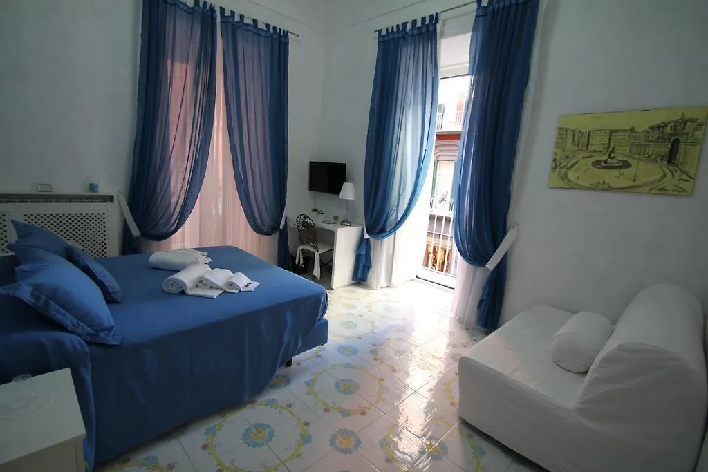 Le Vie Di Napoli B&B-1