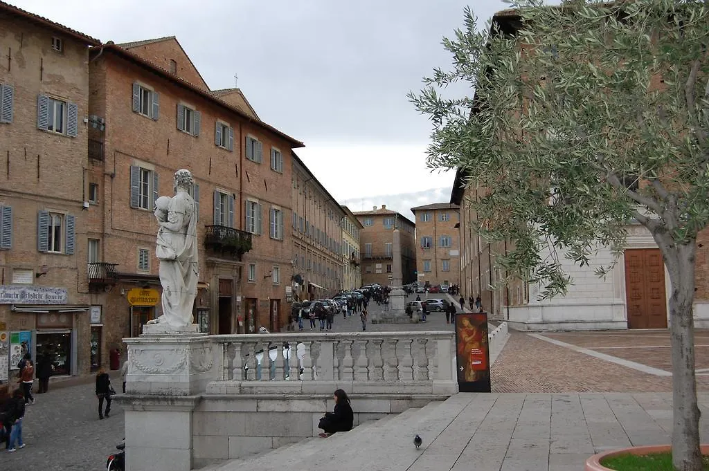 Guest House Domus Urbino-1