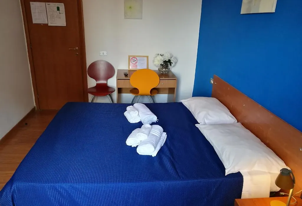 Ares Rooms-1