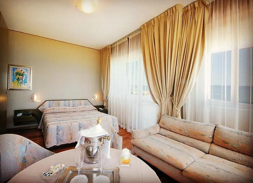 Hotel Bristol-1