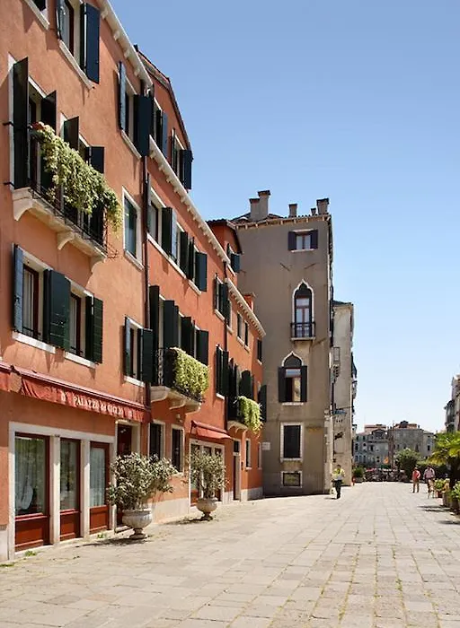 Palazzo Del Giglio-1