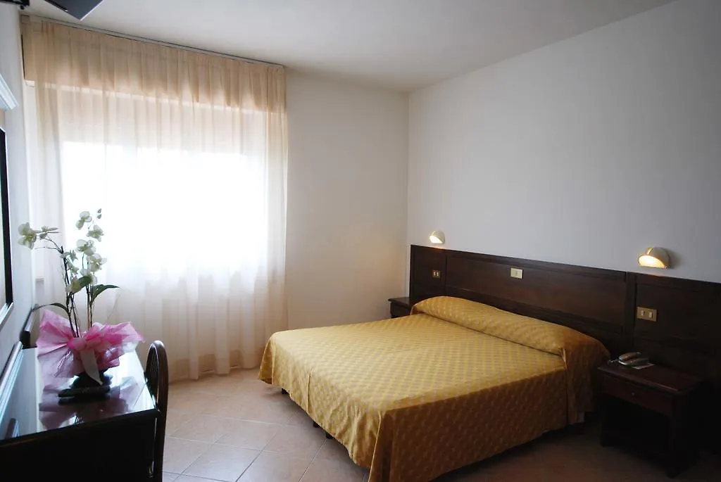Hotel Astra-1