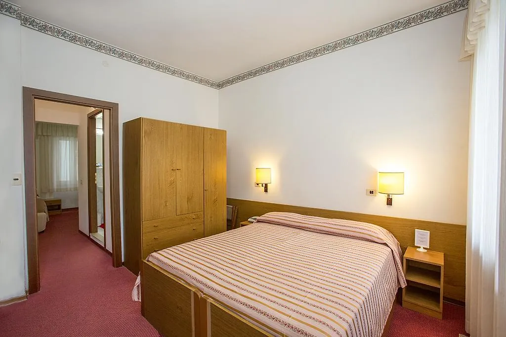 Hotel Lido-1