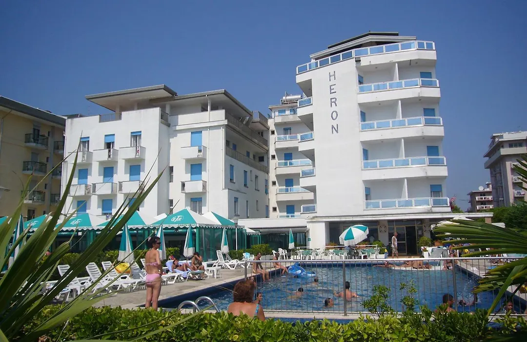 Hotel Heron-1