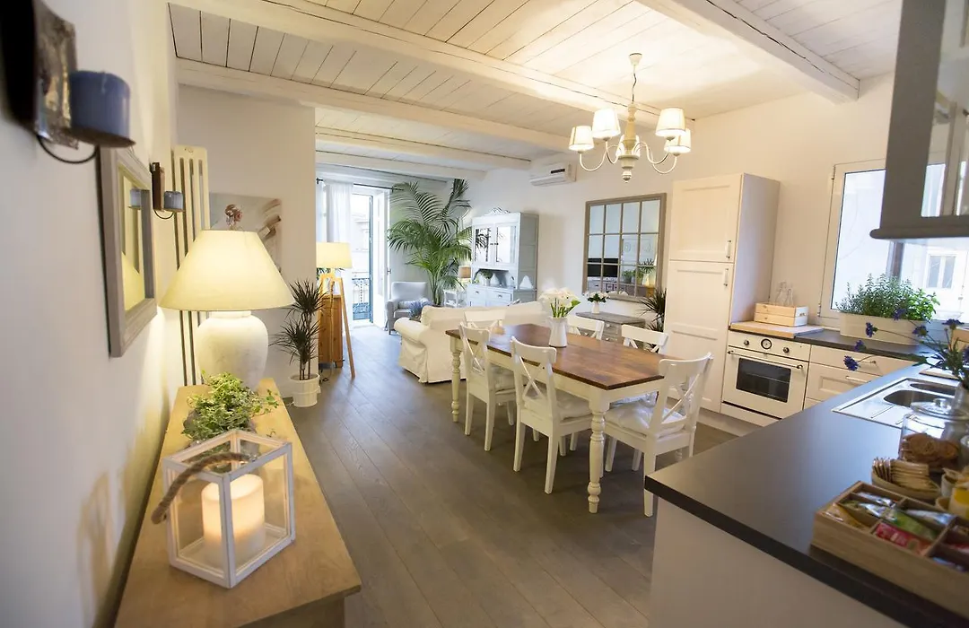 Azzurro B&B-1