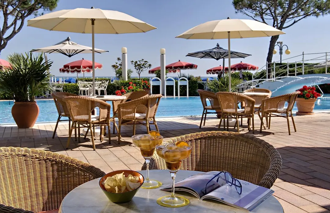 Ruhl Beach Hotel&Suites-1
