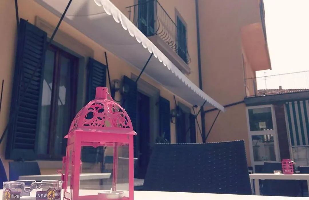 Hotel Butterfly-1