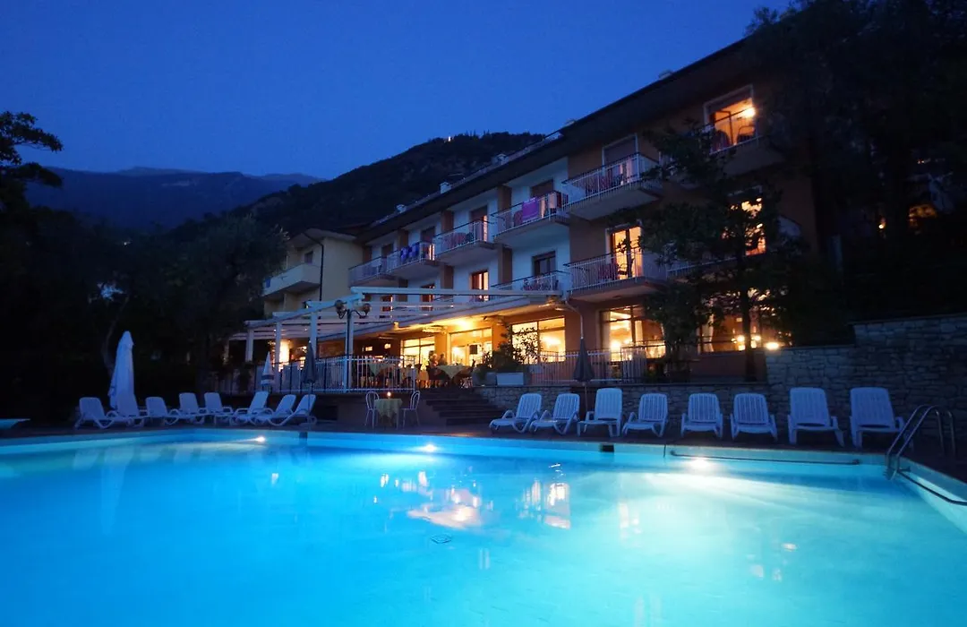 Hotel Alpi-1