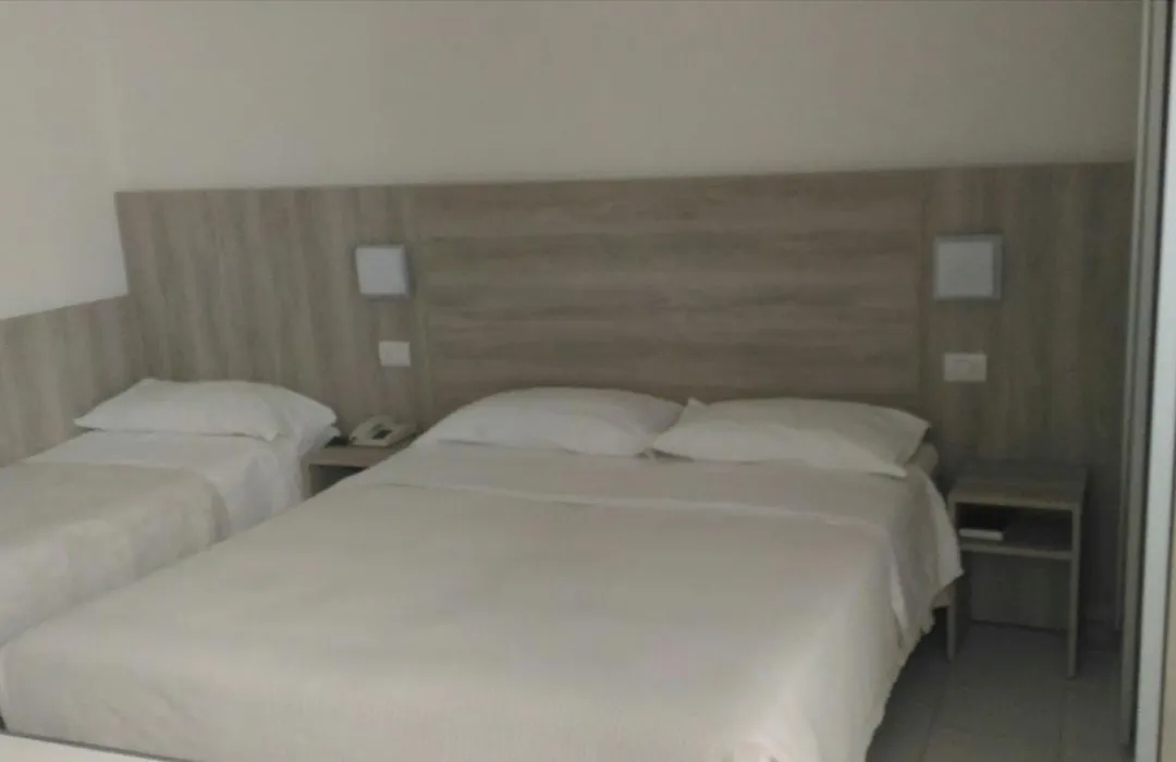 Hotel Monti-1