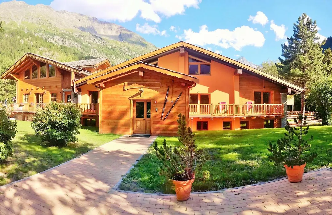 Chalet Alpina Hotel & Apartments-1