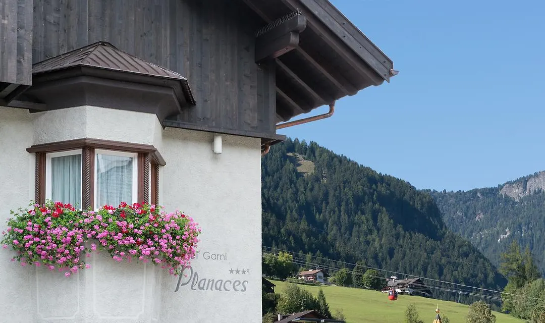 Hotel Garni Planaces-1
