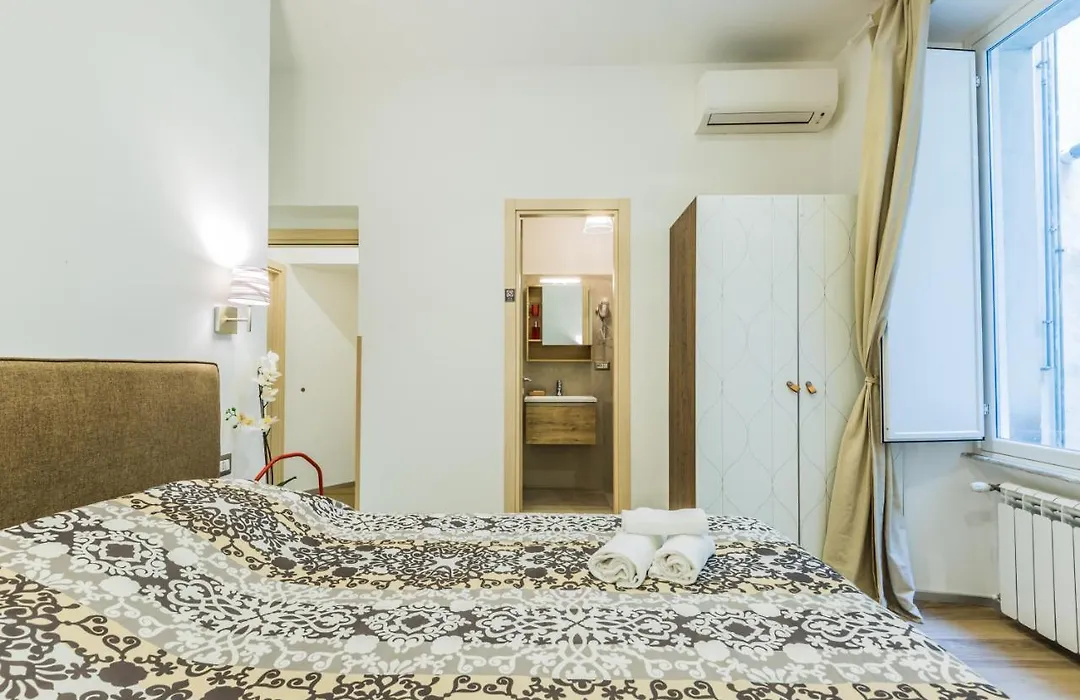 Rooms In Rome-1