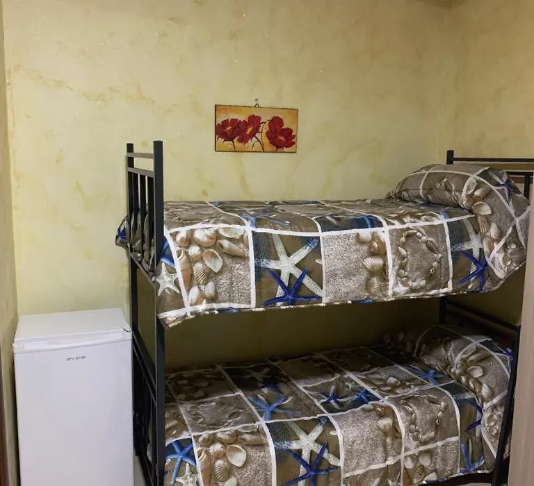 Airport Bedroom House-1