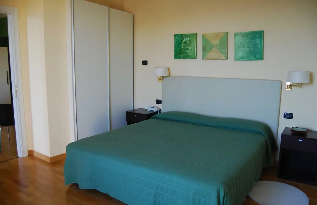 Hotel Residence La Luna Nel Porto-1