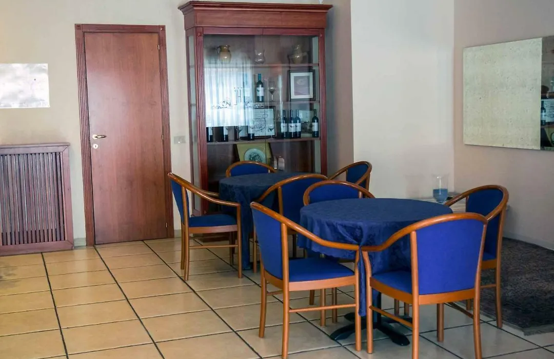 Albergo Dei Leoni-1