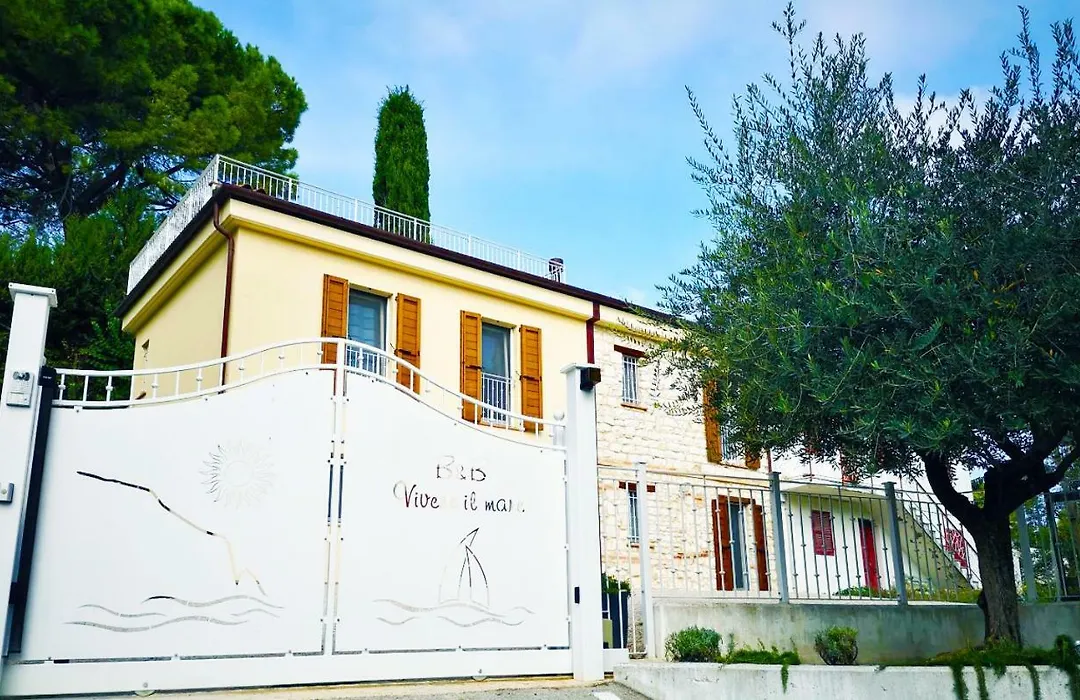 B&B Vivere il Mare-1