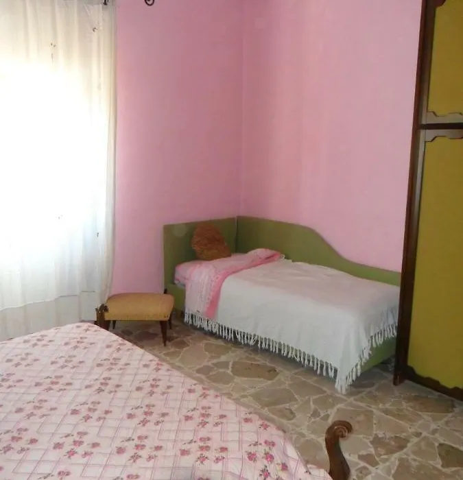 B&B Pinkhouse-1