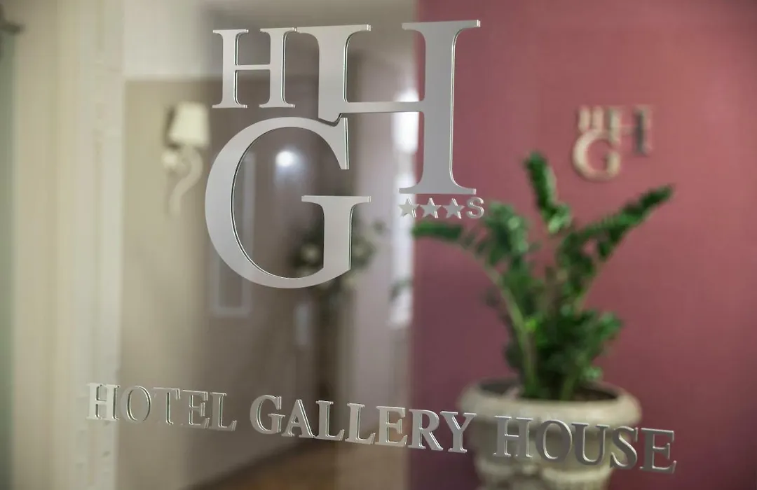 Smart Hotel Gallery House-1