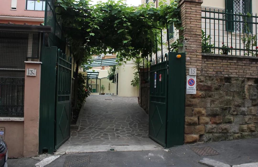 Casa Per Ferie Beato Rosaz-1