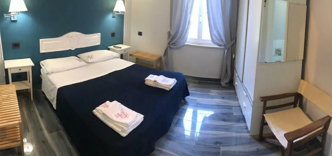 B&B Ponza Suite-1