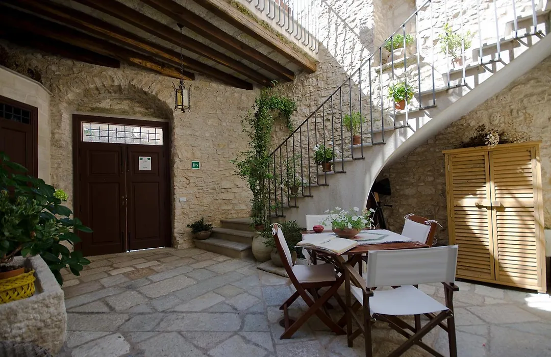 Erice Pietre Antiche - Classic Suites-1