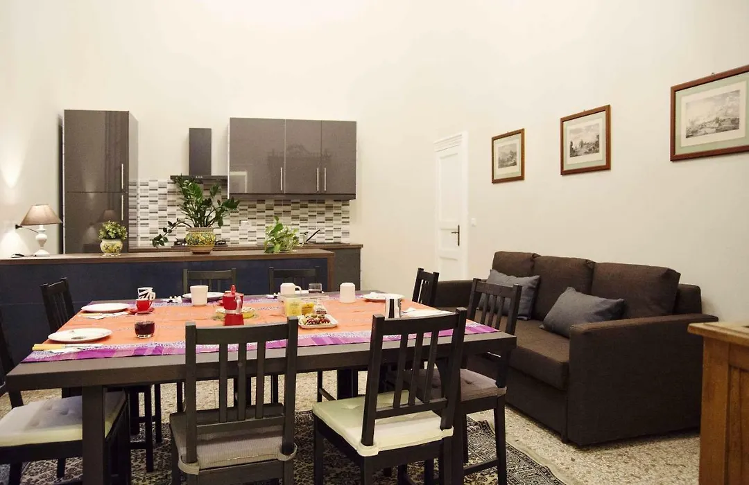 Nabucco Bed & Breakfast-1