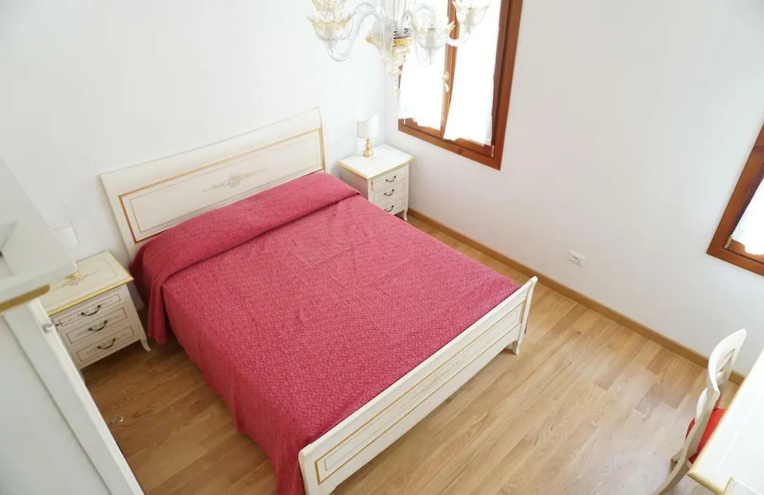B & B Nina-1